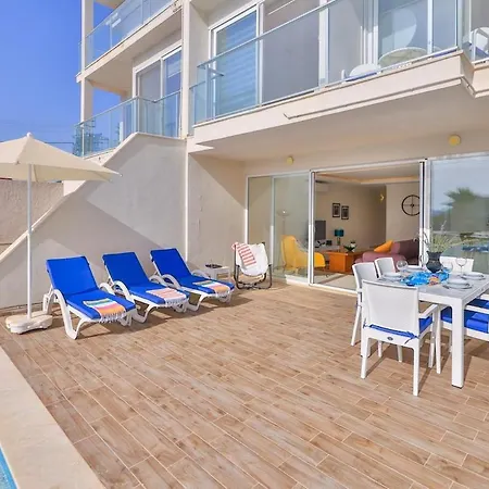 Luxury With Private Pool